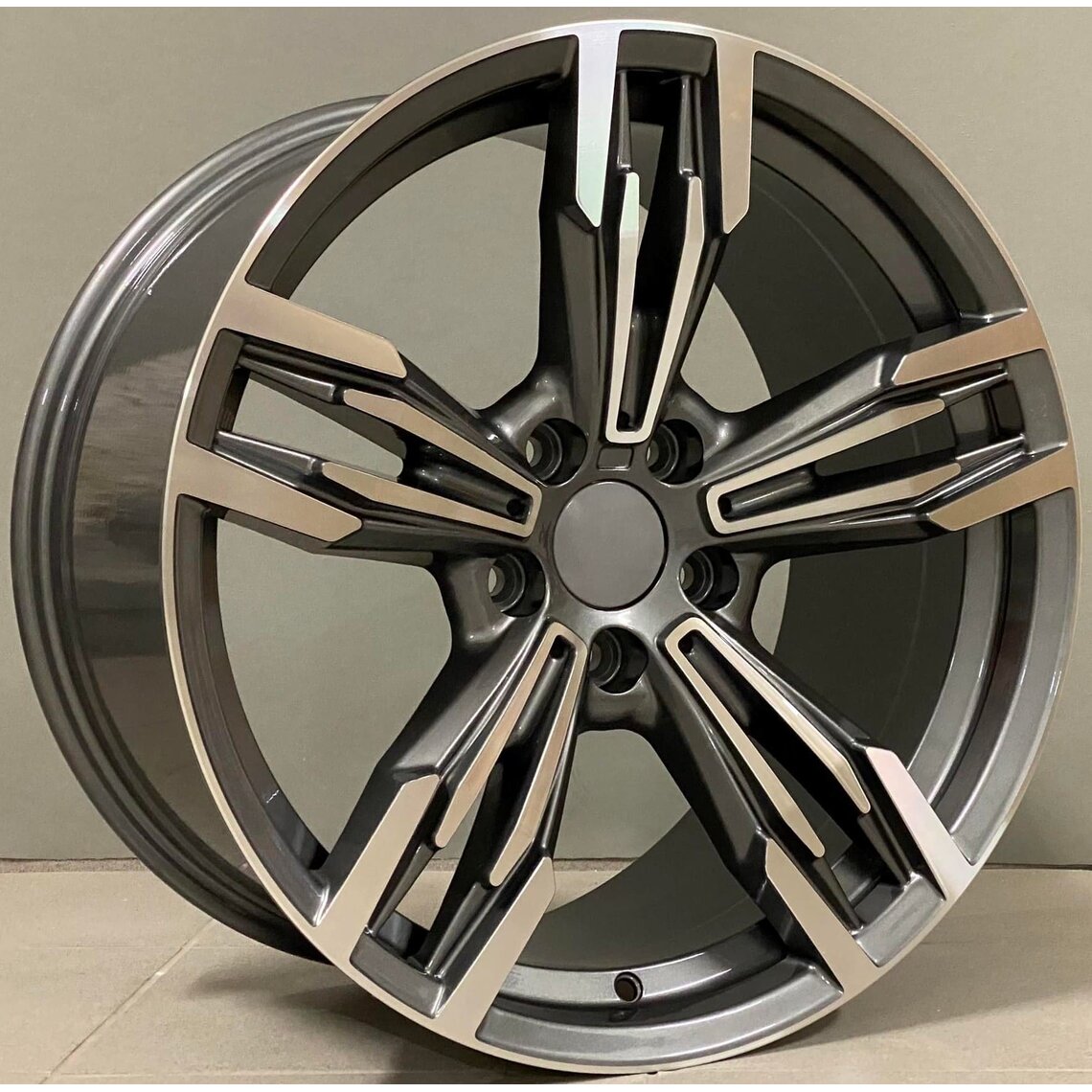 BMW Style 5456 8x17 5x120 ET20 Gun Metal Face Machined