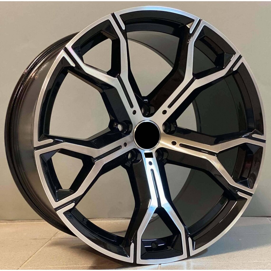 BMW Style 5498 10.5x22 5x112 ET43 Black Face Machined