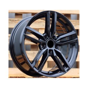 Racing 136 7.5x17 5x114.3 ET40 Black Glossy