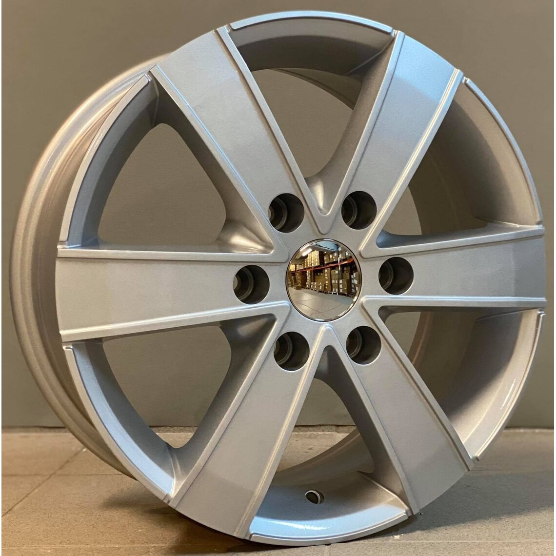 Van Style 474 7x16 6x130 ET60 Silver
