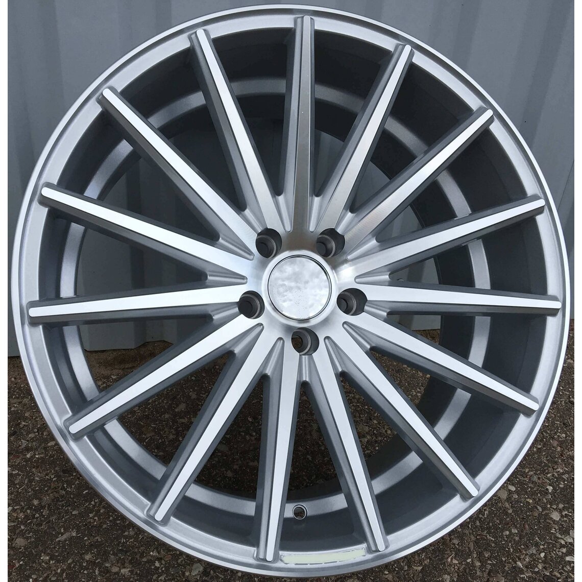 Vossen Style 560 9.5x19 5x112 ET35/38 Silver Face Machined