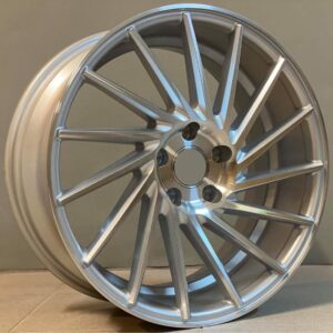 Vossen Style 589 L&R 8x18 5x112 ET40 Silver Face Machined